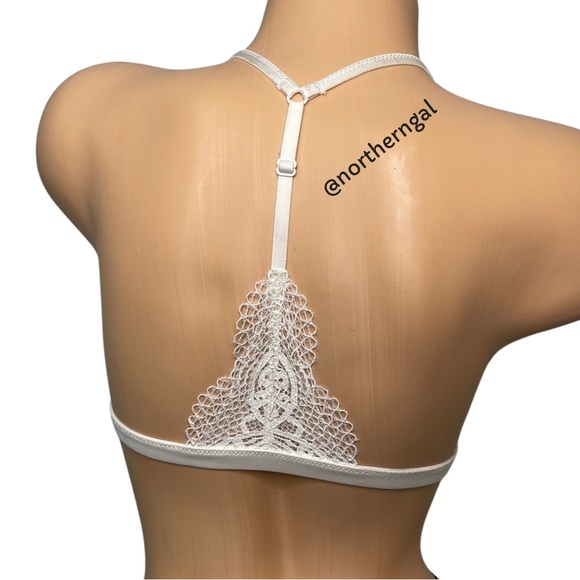 Victoria’s Secret Front Close Bralette in White - Picture 13 of 17